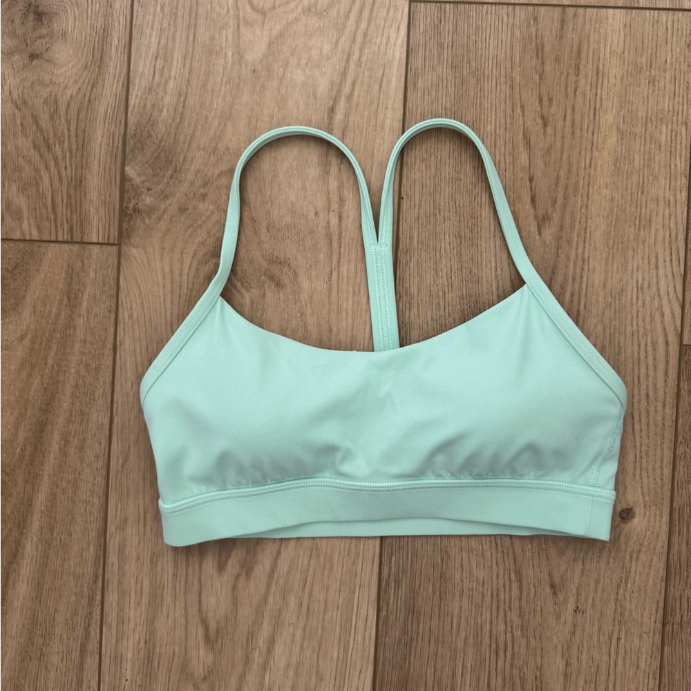 Lululemon size 6 flow Y bra